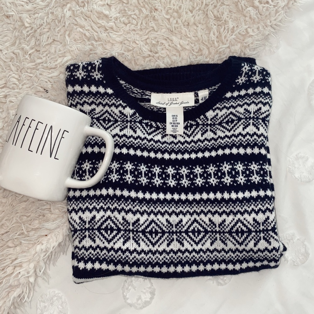 H&M blue and white sweater